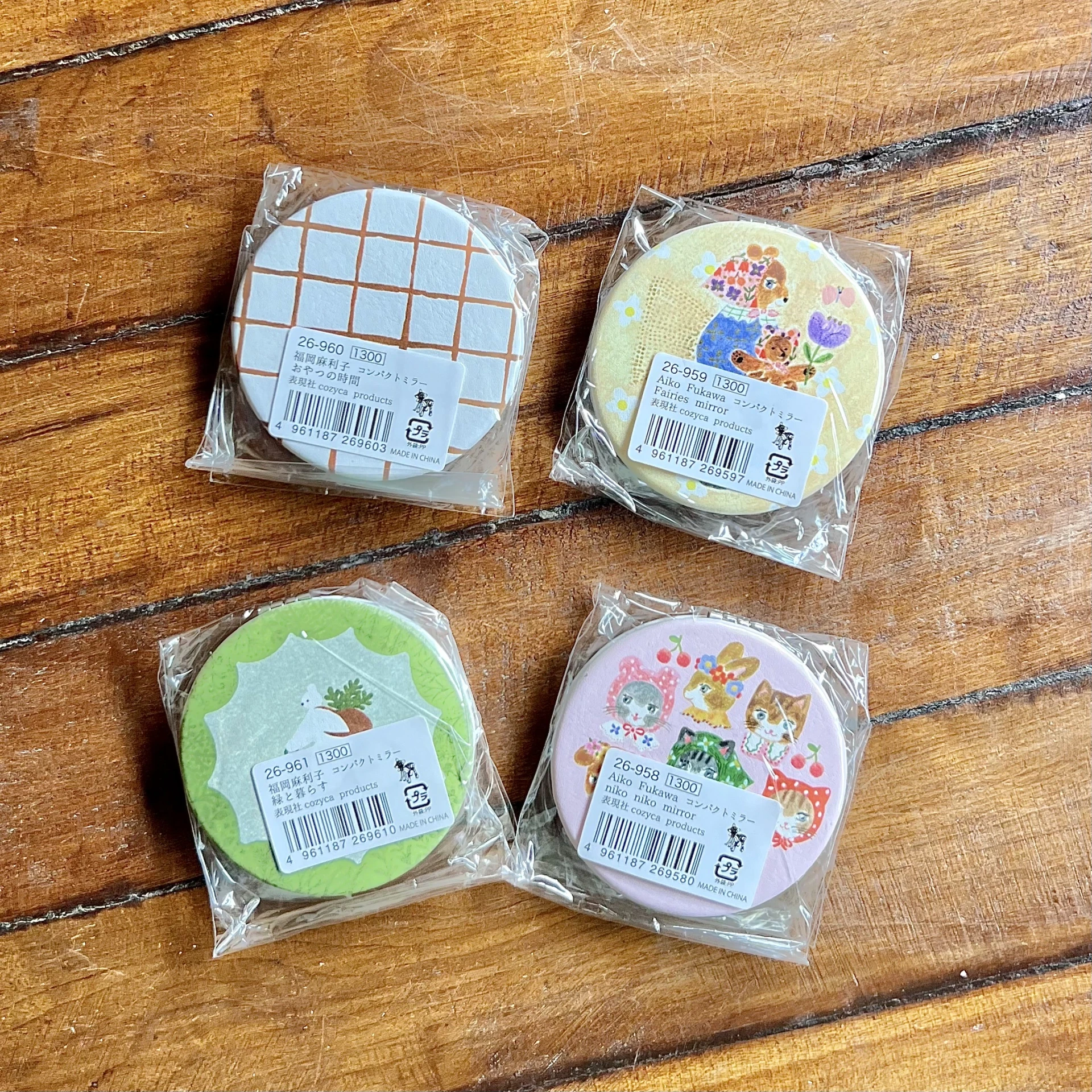 表現社｜插畫家雙面鏡