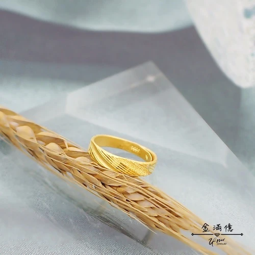 黃金戒指光面斜紋與鑽砂推薦(男款)