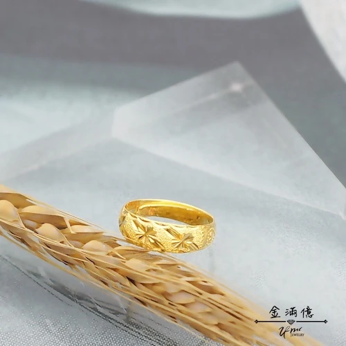 刻花斜紋鑽砂(男款)黃金戒指 - 男生戒指