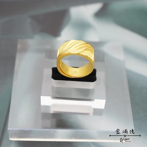 寬版水波紋線條 - 黃金戒指（男款）