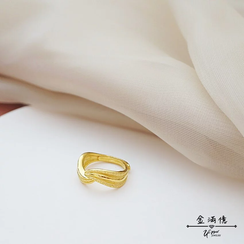 大方閃紗扭轉-黃金戒指｜女生金戒指