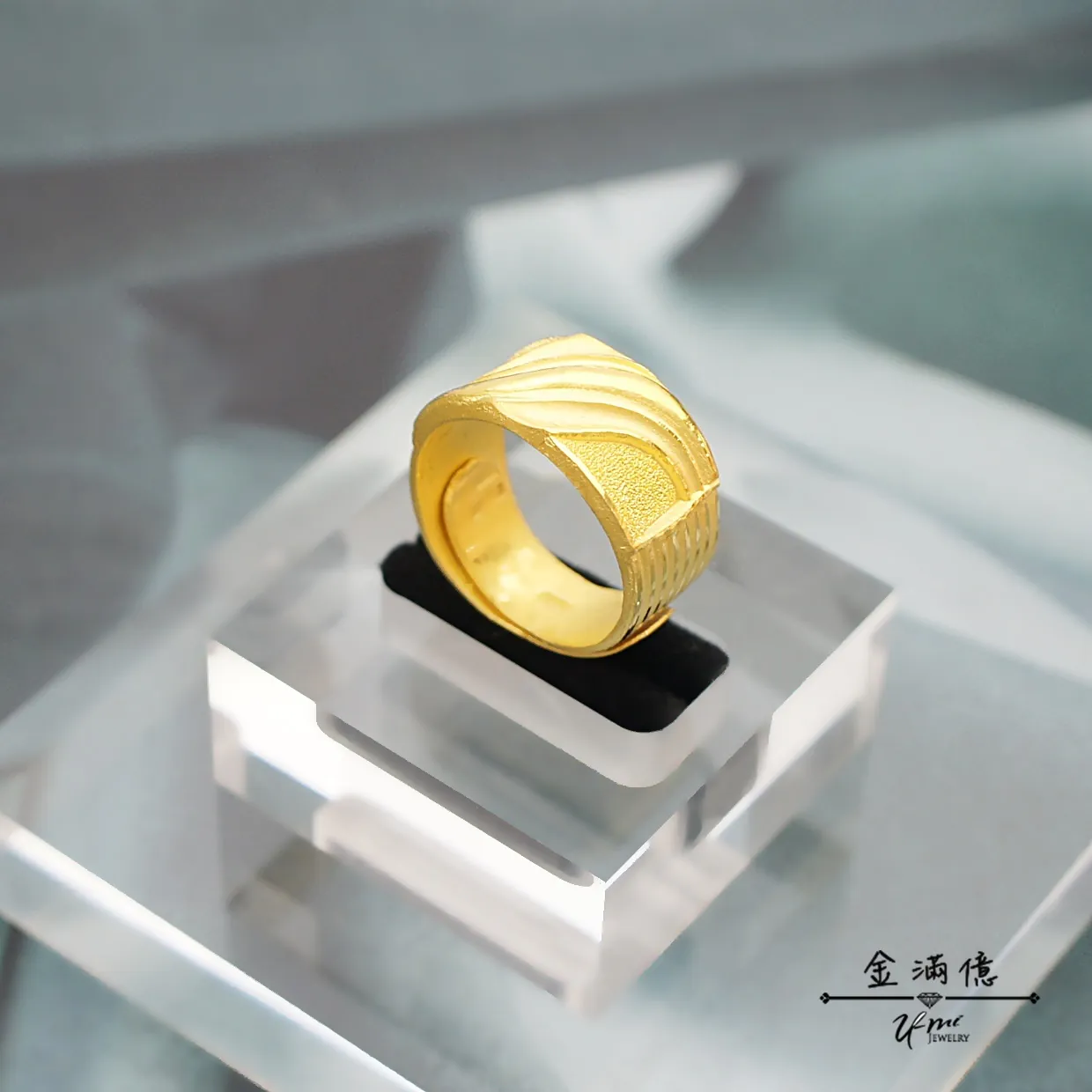 黃金戒指-寬版水波紋線條-黃金男生戒指_02