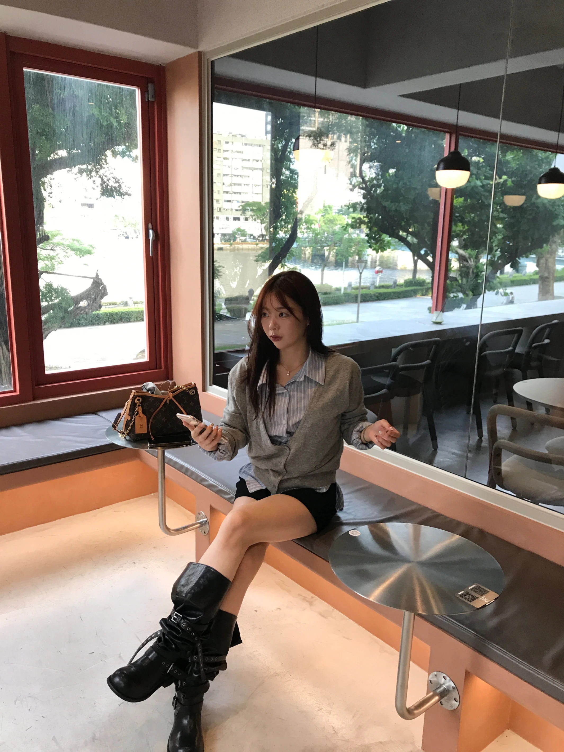 手刀搶🏃‍♀️削肉大V寬鬆針織外套 上半身立刻變薄 KT139