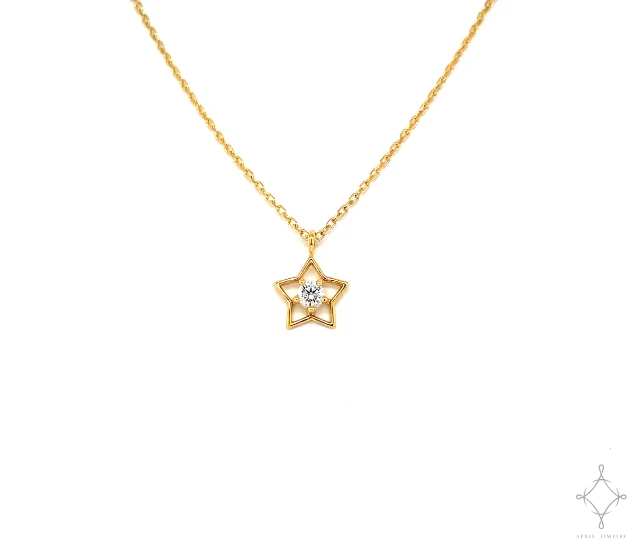 Stella ⟡ 8分星星鑽石18K項鍊