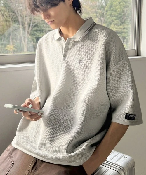 日本 Classical Elf × JaVa 聯名 襟線配色刺繡涼感針織 POLO 衫