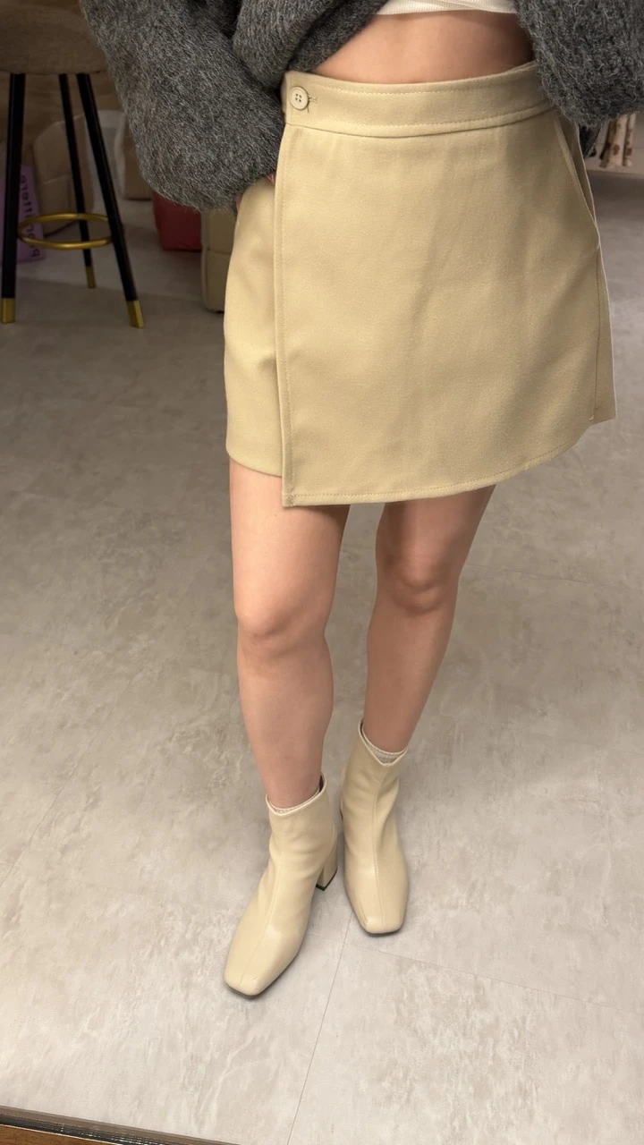 小姐姐冬日短褲裙