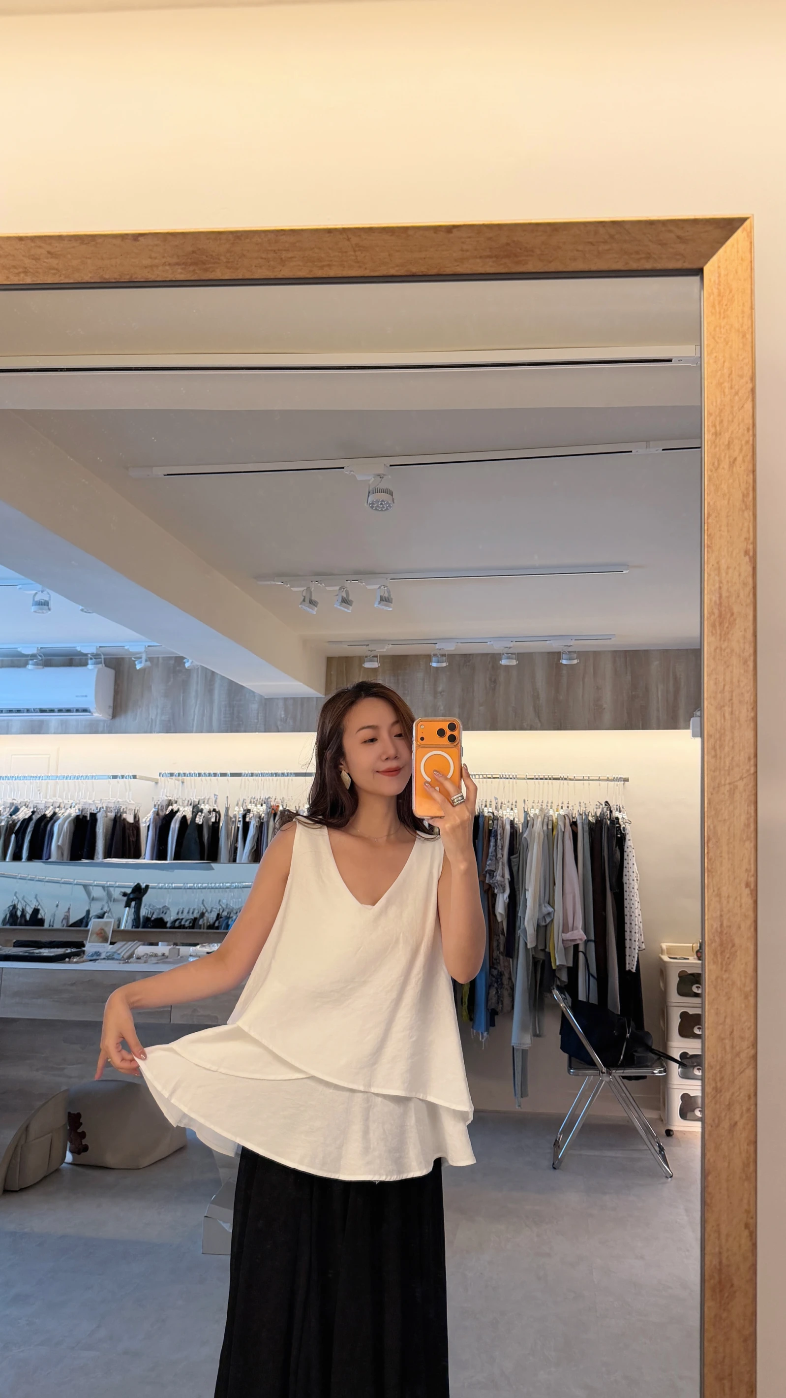 v領層次背心