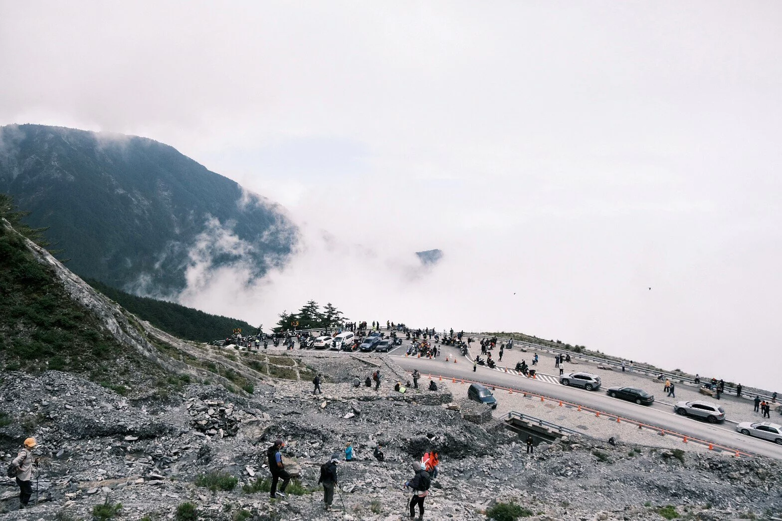 南橫三星兩天兩夜｜庫哈諾辛山 × 關山嶺山 × 塔關山  Southern Cross-Island Highway Three Peaks Hiking Tour | 2 Days 2 Nights