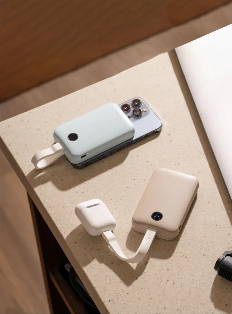 iWALK MAGO 磁吸帶線行動電源