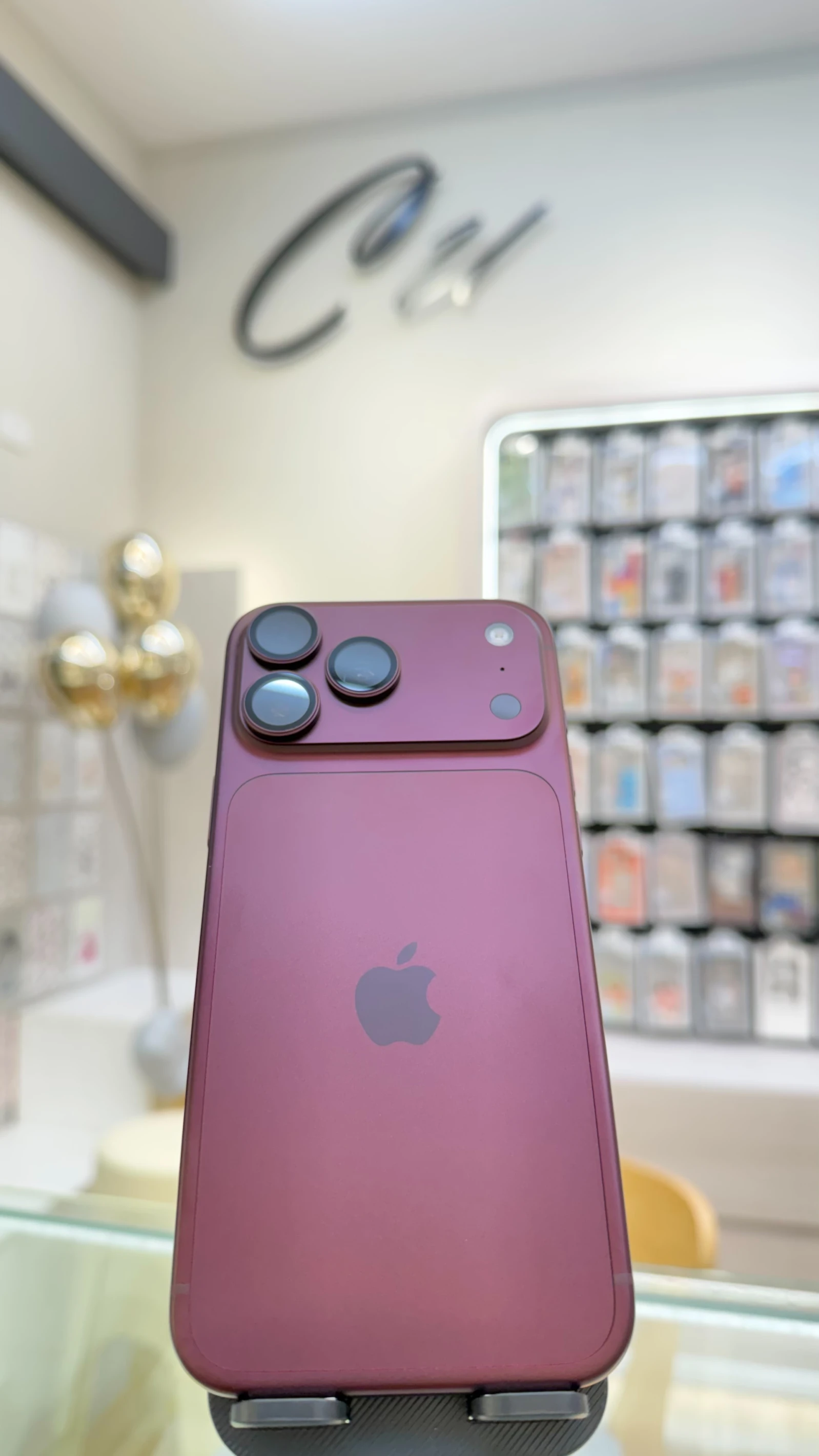 iPHONE 18 ProMax 256G 紅色