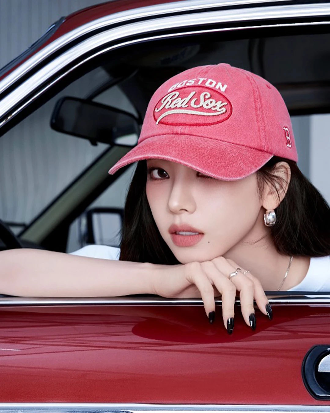 🎓 MLB Varsity 學院系列棒球帽｜Karina 代言同款 × 軟頂可調造型