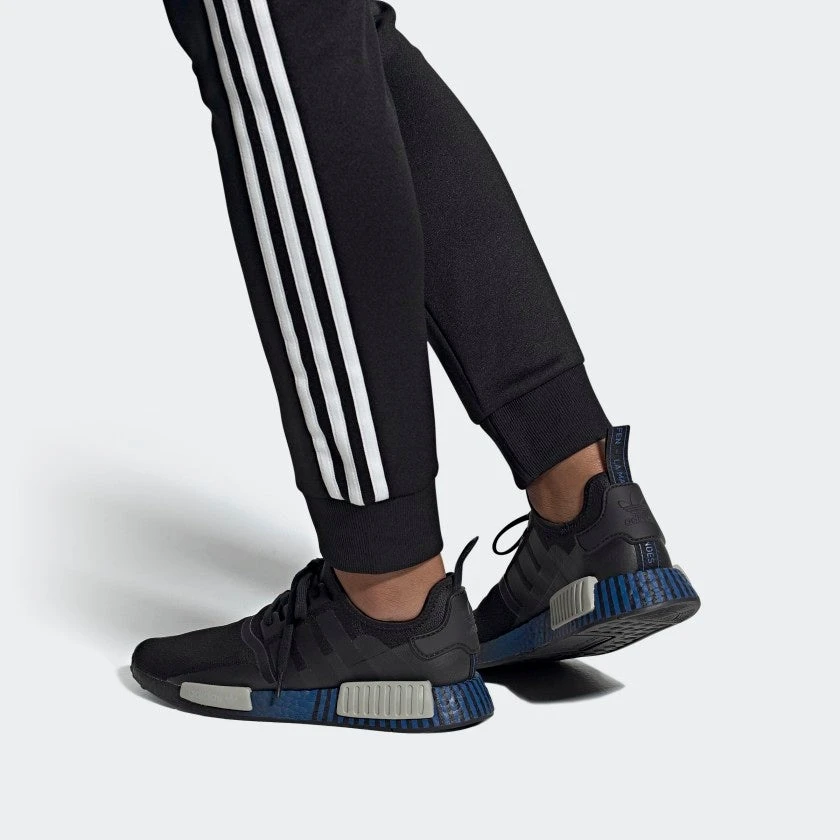 INGRAINED｜adidas NMD R1 'Lush Blue' 黑藍 海軍藍 藍線 BOOST 經典 慢跑鞋 FV3652