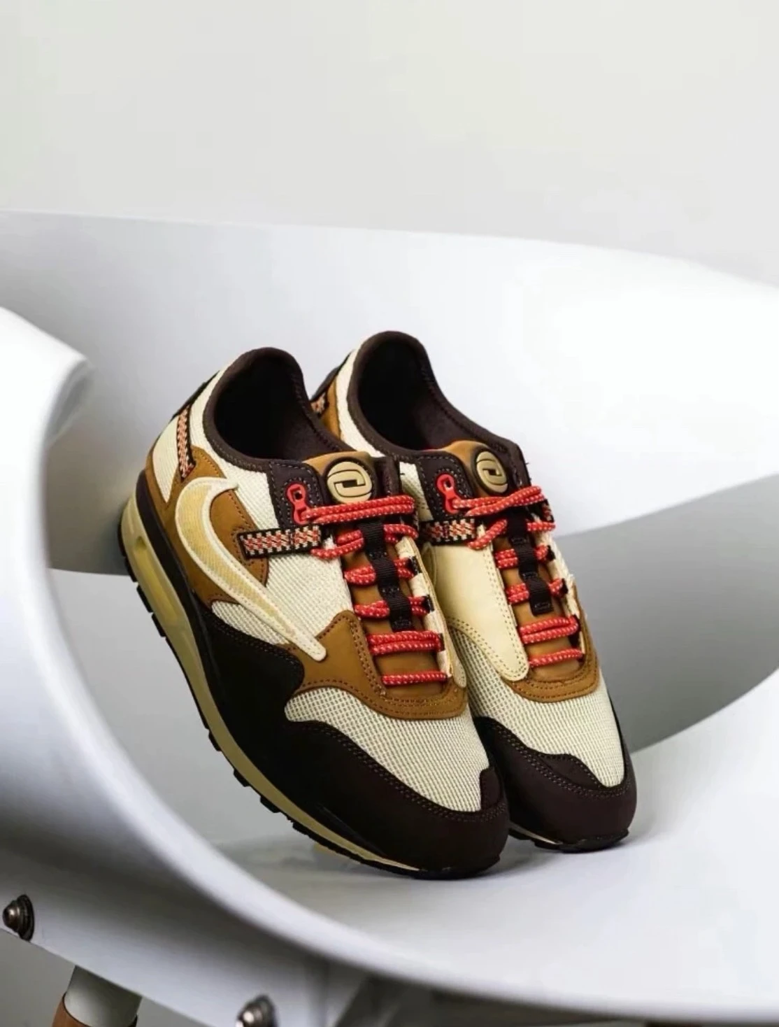 INGRAINED｜Travis Scott x Nike Air Max 1 Cactus Jacket "Baroque Brown" 聯名倒勾棕色 休閒鞋 DO9392-200