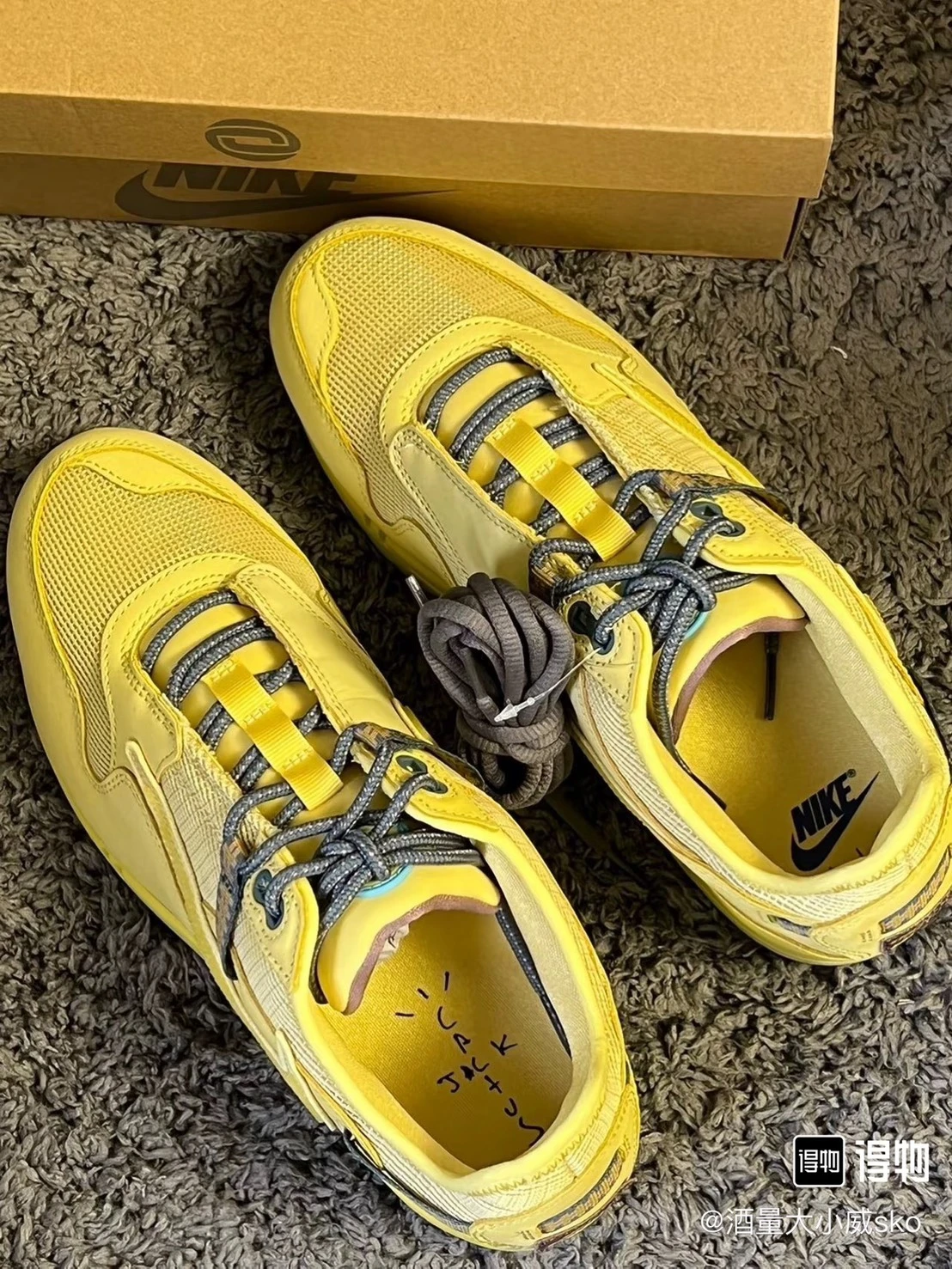 INGRAINED｜Travis Scott x Nike Air Max 1 Cactus Jack "Saturn Gold" 倒鉤 土星金 聯名款 DO9392-700