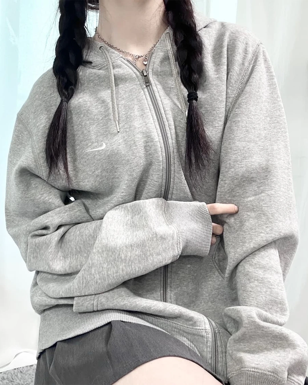 Nike 連帽外套｜電繡 LOGO 灰系男女同款