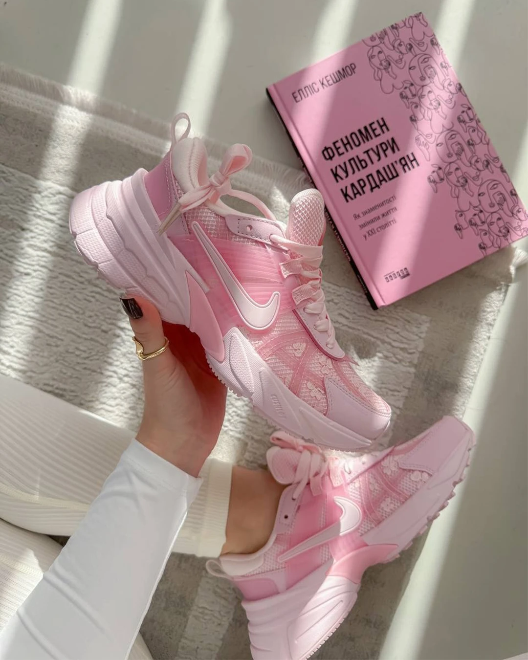 INGRAINED｜NIKE V2K RUN RUNTEKK  立體花瓣 櫻花粉 淡粉 HJ5269-600