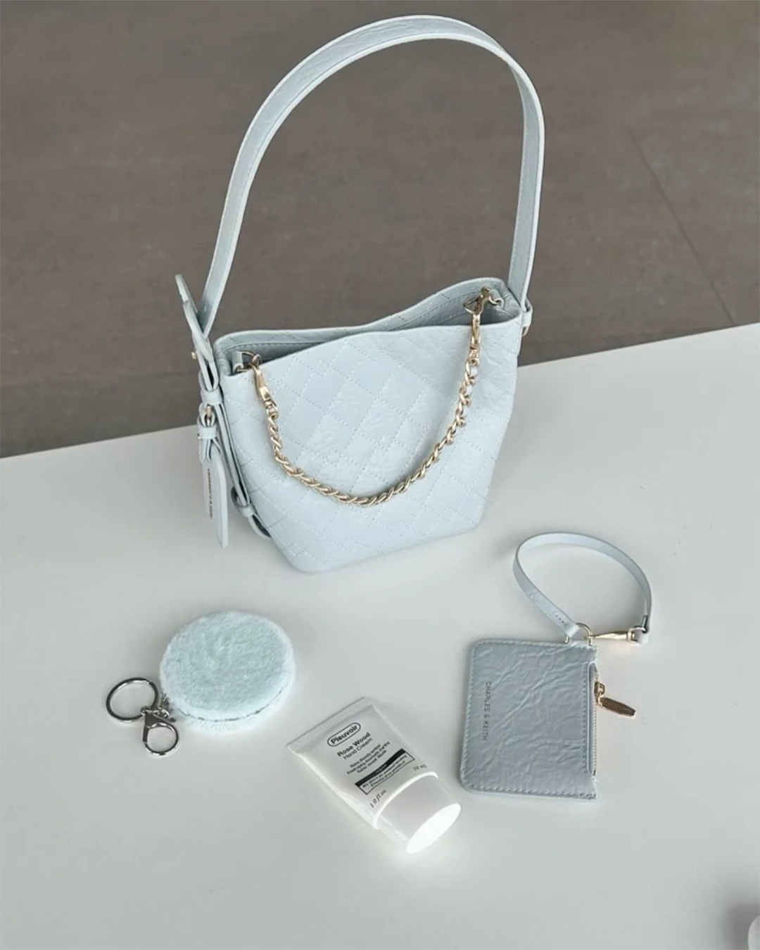 CHARLES & KEITH ｜小ck 新款手提包 mini水桶包 菱格縫紉設計 手提肩背 鍊條背帶 四色可選