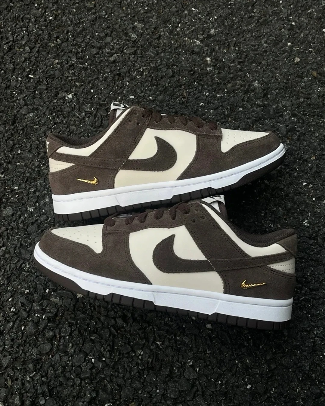INGRAINED｜NIKE DUNK LOW ｜摩卡 可可 咖啡色 巧克力色 大地色 金屬小勾 螺旋勾 麂皮 皮革  IO4244-102