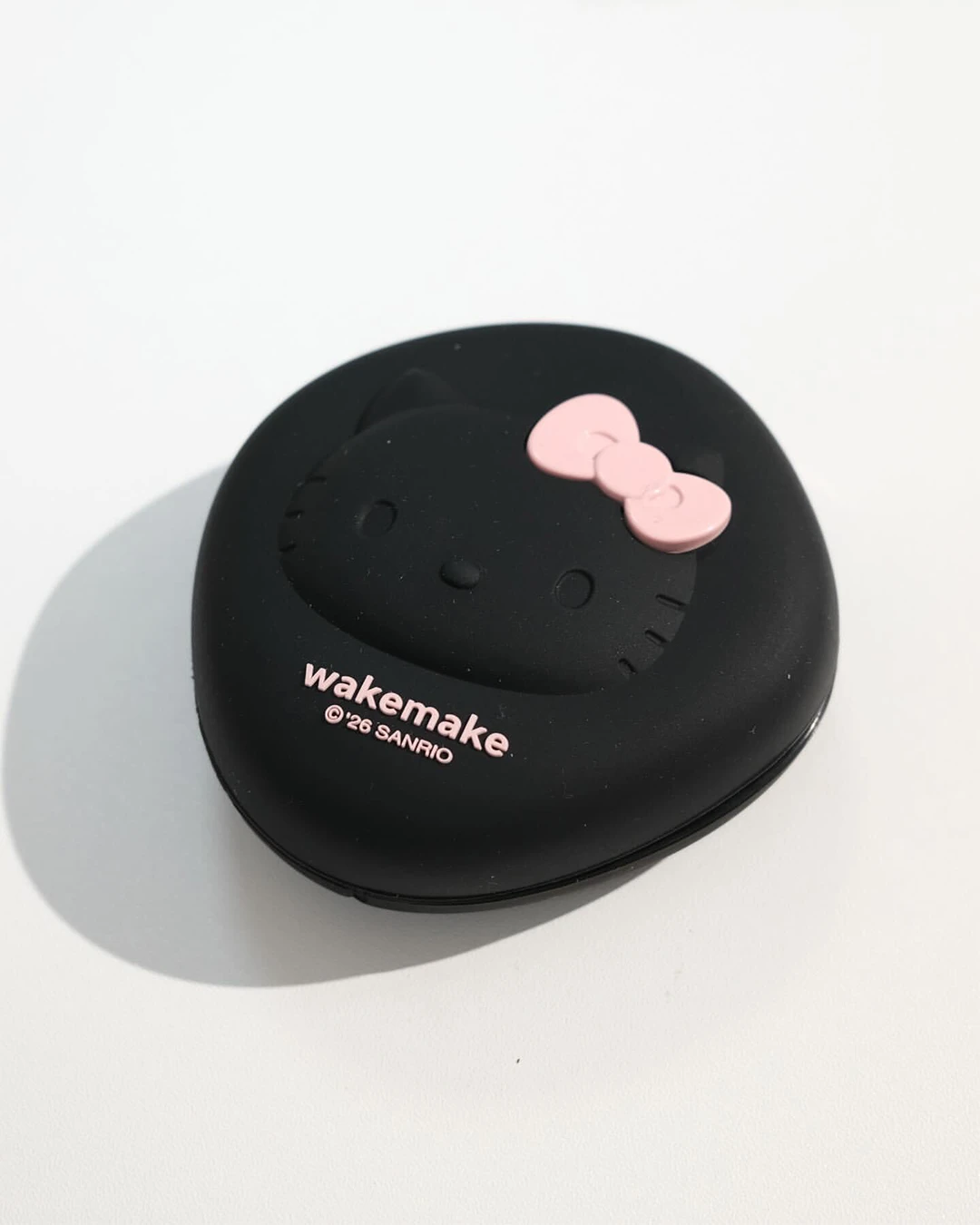 WAKEMAKE Hello Kitty｜ 水光透感遮瑕氣墊粉霜 12.5g
