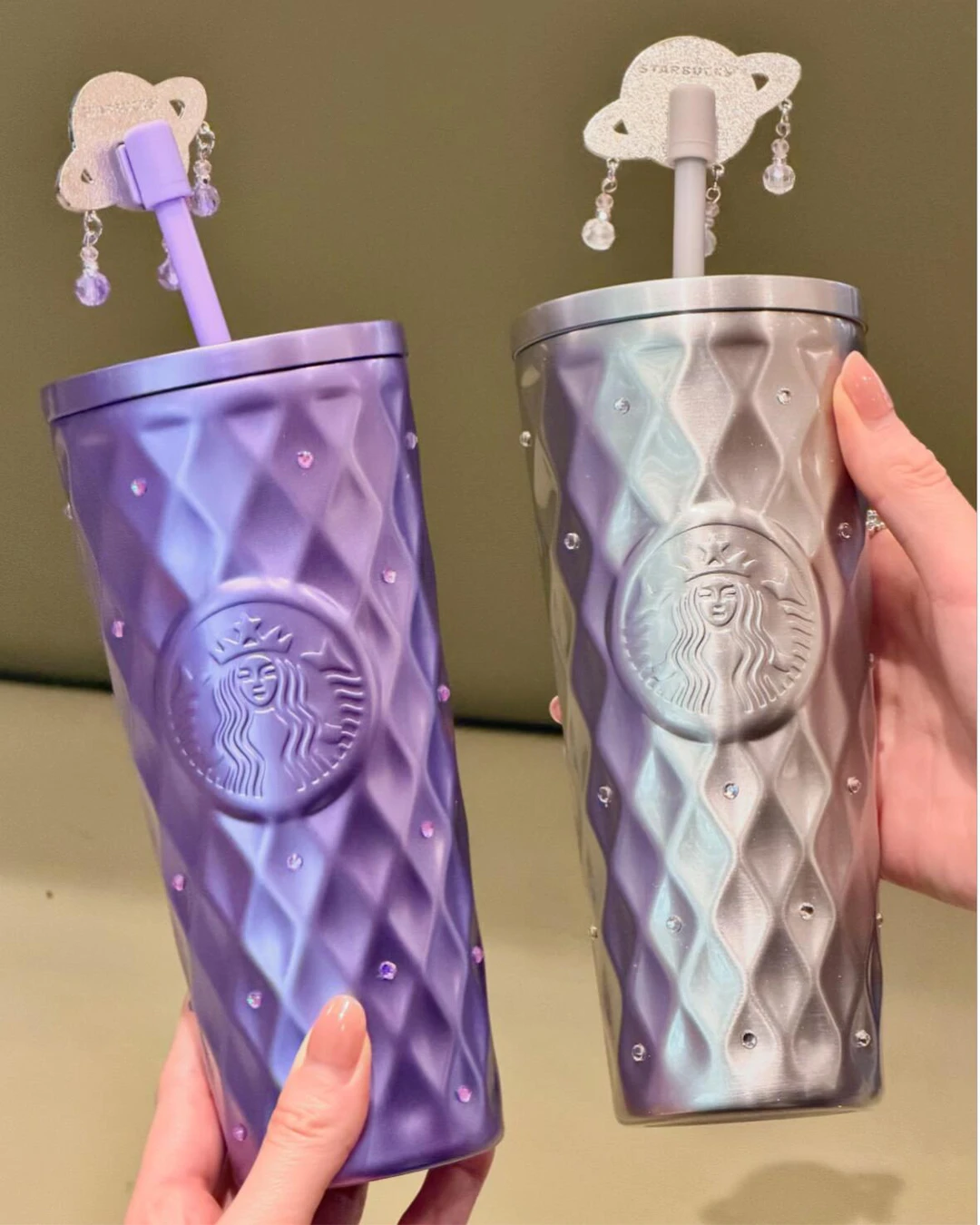 Starbucks｜紫夜星河鑽石紋不鏽鋼冷水杯 鑲鑽設計 附星球吊墜吸管蓋 600ml
