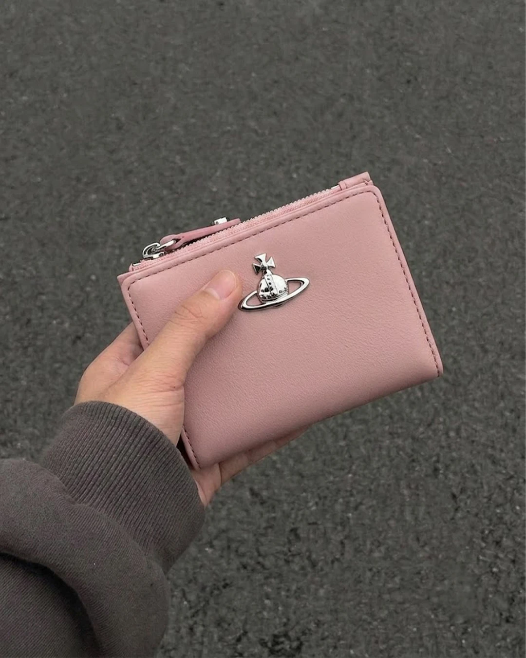 Vivienne Westwood｜國外限定 櫻花粉 SlimFlap 拉鍊錢包