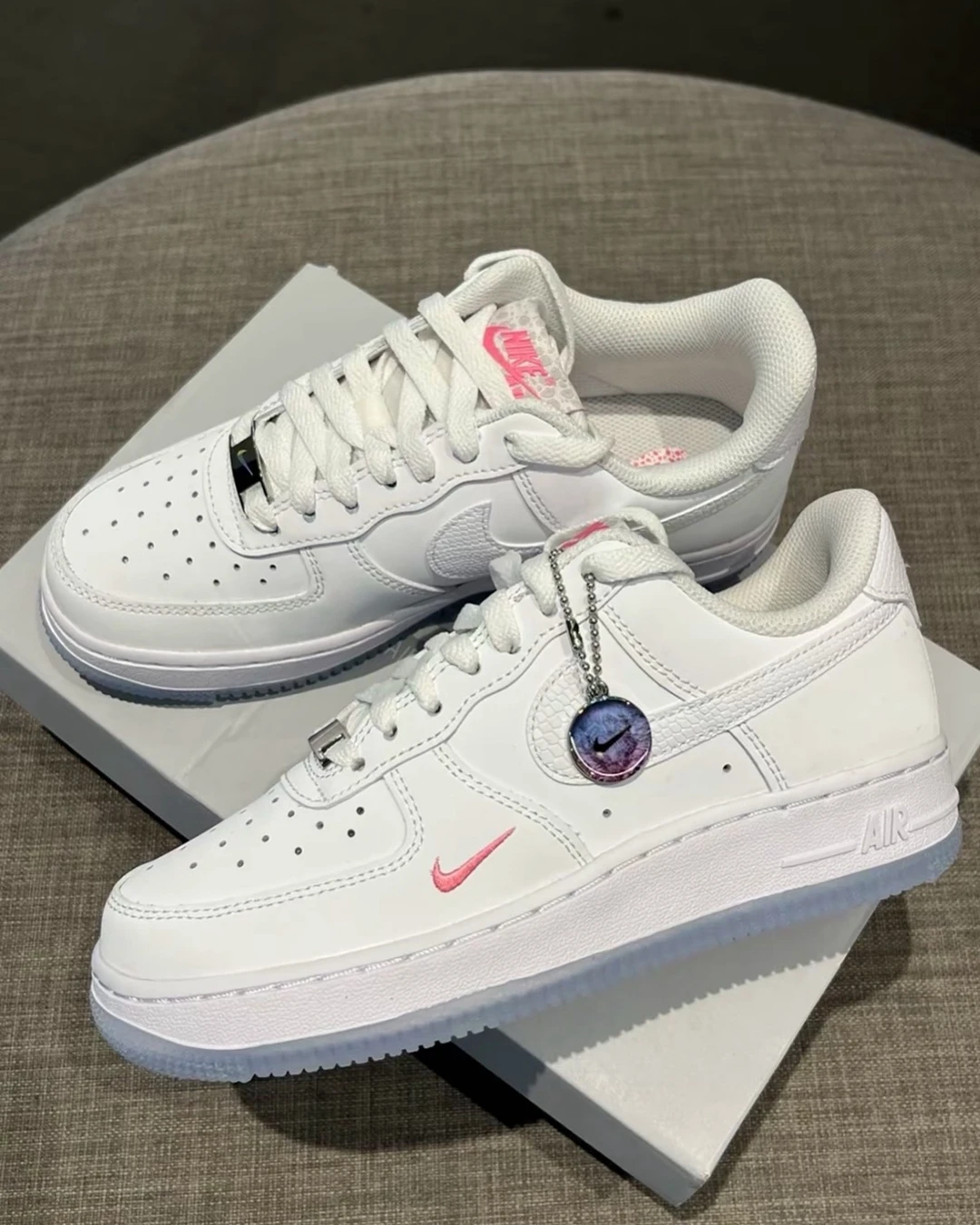INGRAINED｜Nike Air Force 1｜蛇紋 果凍底 小勾 粉勾 吊飾 IV4453-100