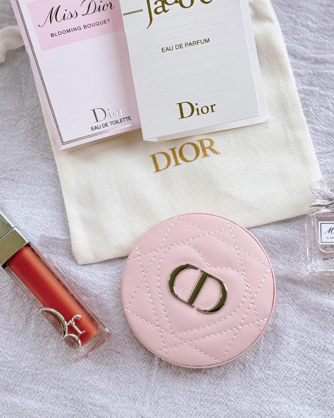 DIOR ｜藤格紋 CD 摺疊隨身鏡 雙面補妝鏡 便攜手持 粉色