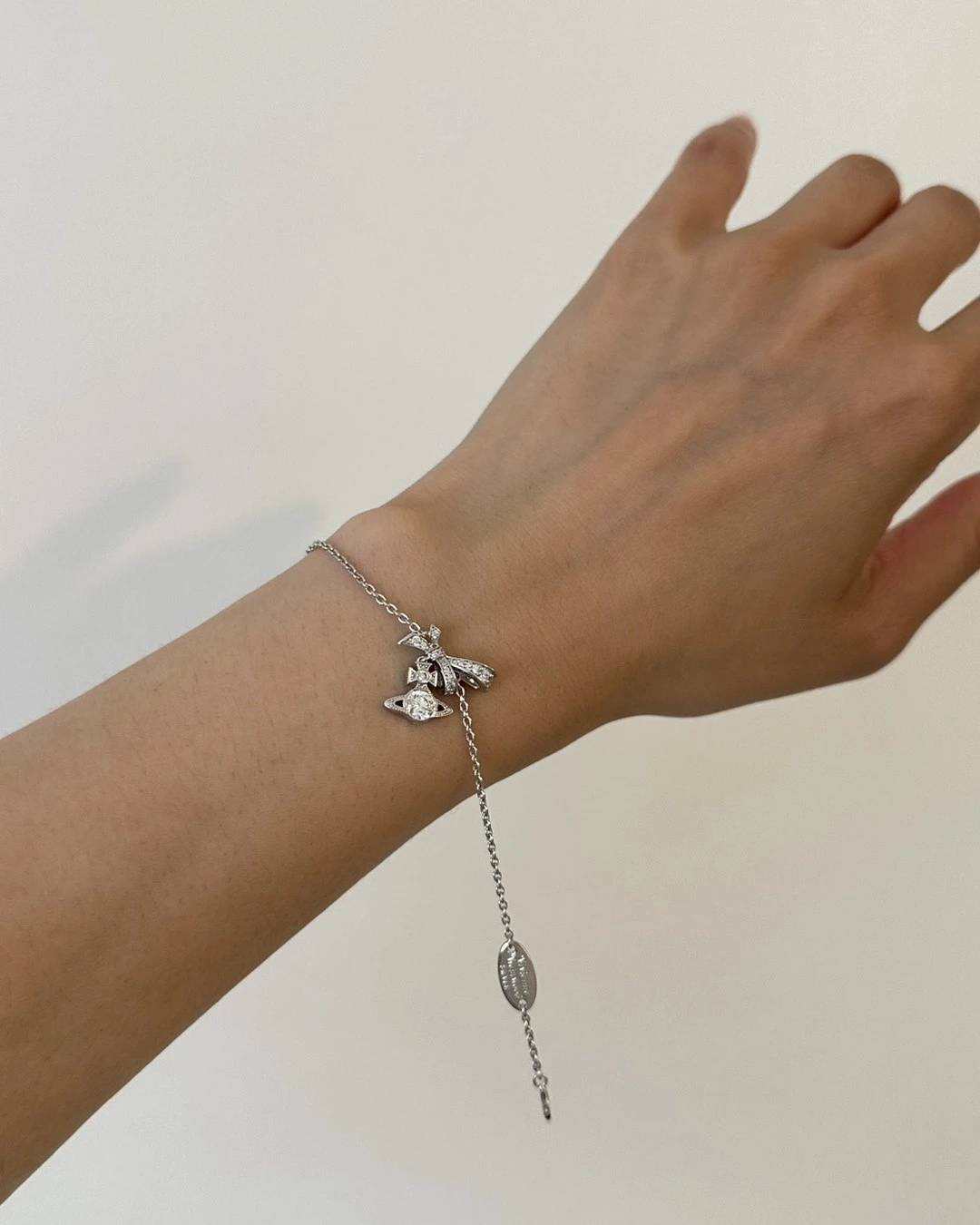 Vivienne Westwood ｜ANGELIQUE BRACELET  西太后 薇薇安 蝴蝶結 土星 925純銀 手鍊 銀色