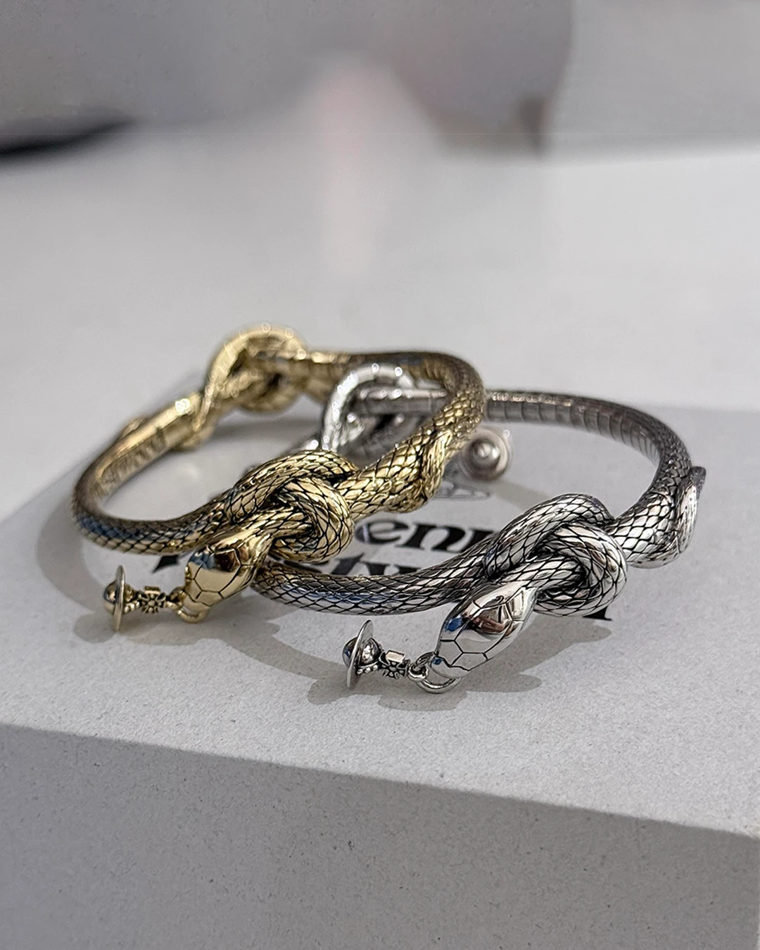 Vivienne Westwood｜Albane Bracelet 限量版 西太后 薇薇安 蛇年限定 蛇 土星 手鐲 手鍊 銀色 金色