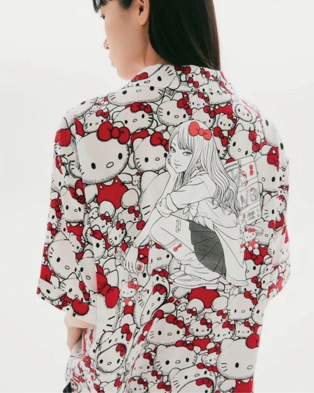 SPAO x Hello Kitty x 伊藤潤二｜怪誕可愛 滿版睡衣 復古漫畫感 聯名收藏 聯名短袖睡衣套裝