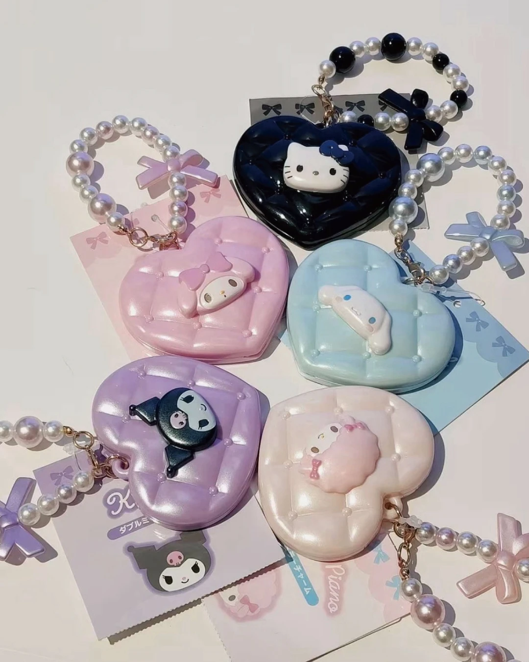 Sanrio ｜三麗鷗 隨身鏡 愛心菱格 珍珠吊飾 少女感 補妝神器 隨身小物