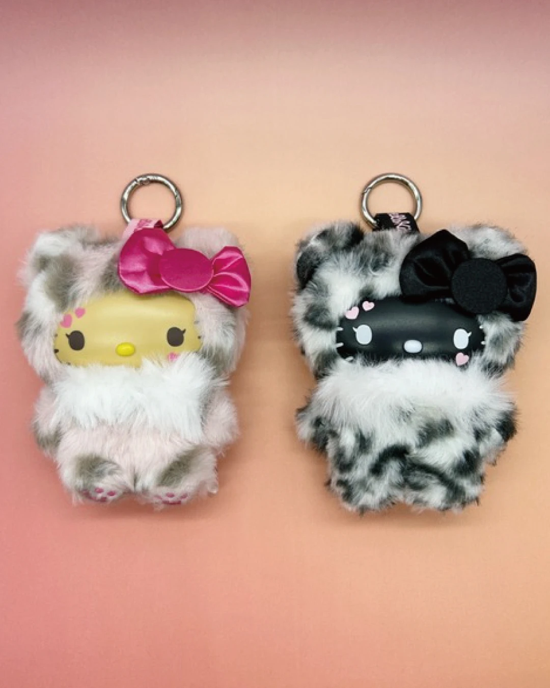 Sanrio｜三麗鷗 凱蒂貓 毛絨吊飾 豹紋 Y2K 糖膠臉 辣妹風 療癒小物
