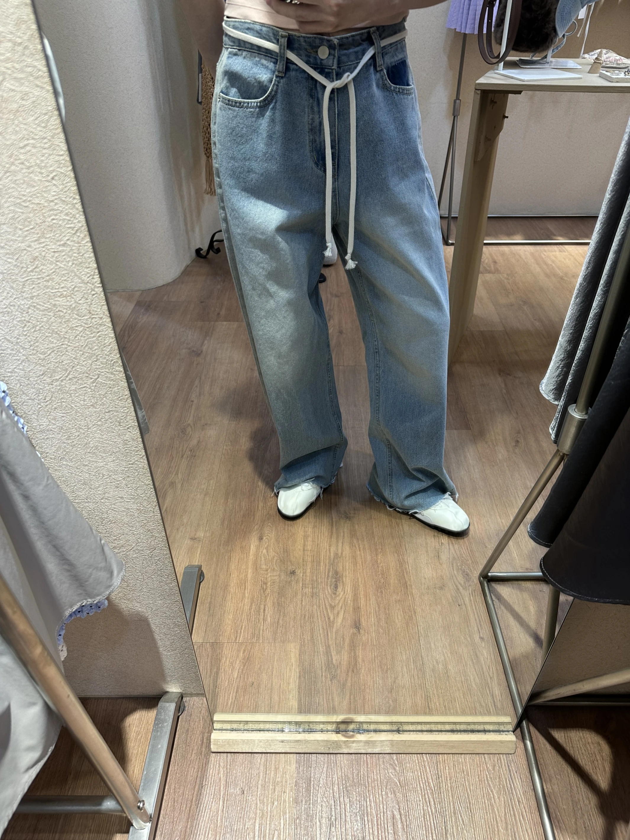 綁帶拼接牛仔褲