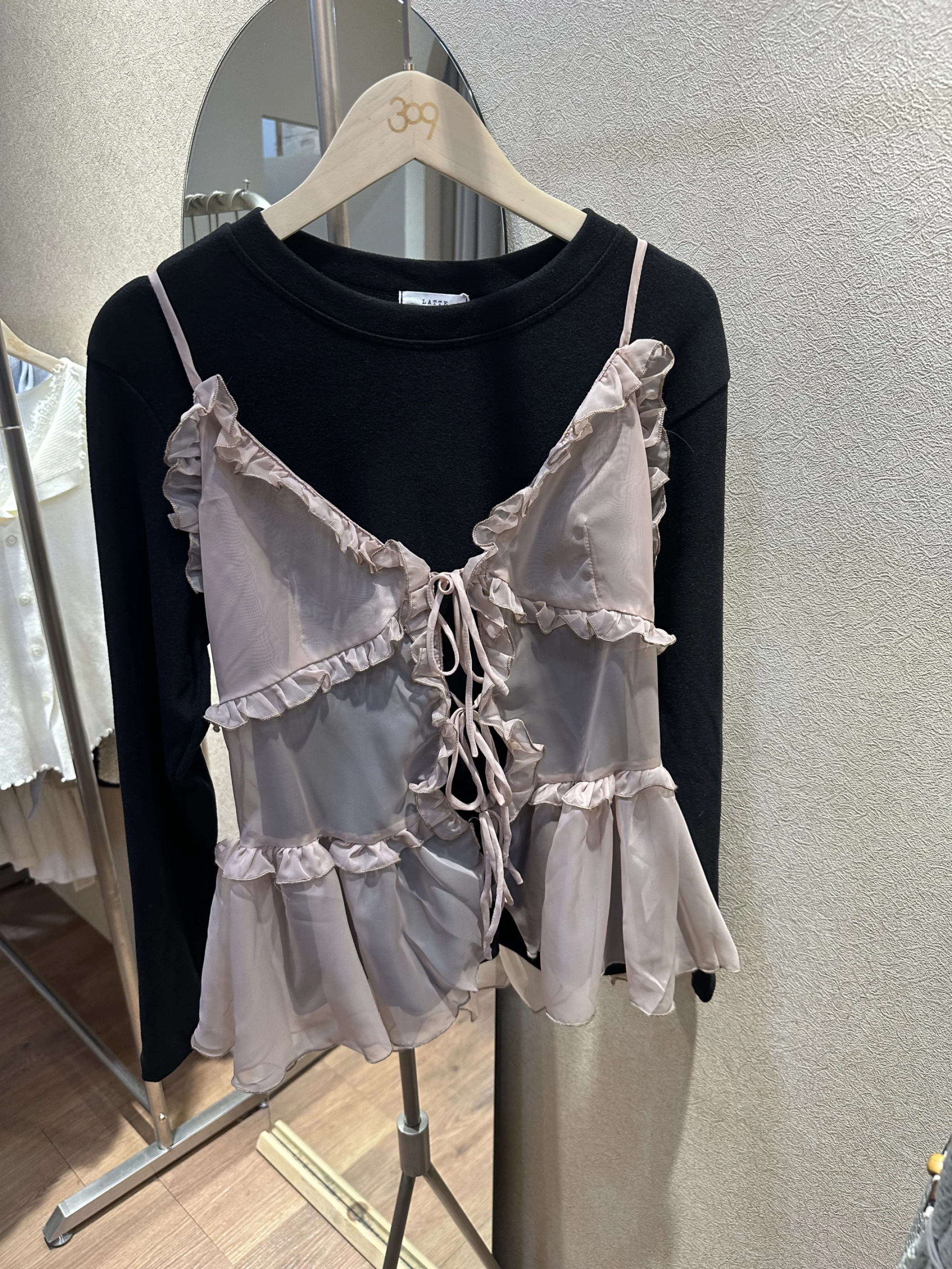 黑色素面打底長袖上衣