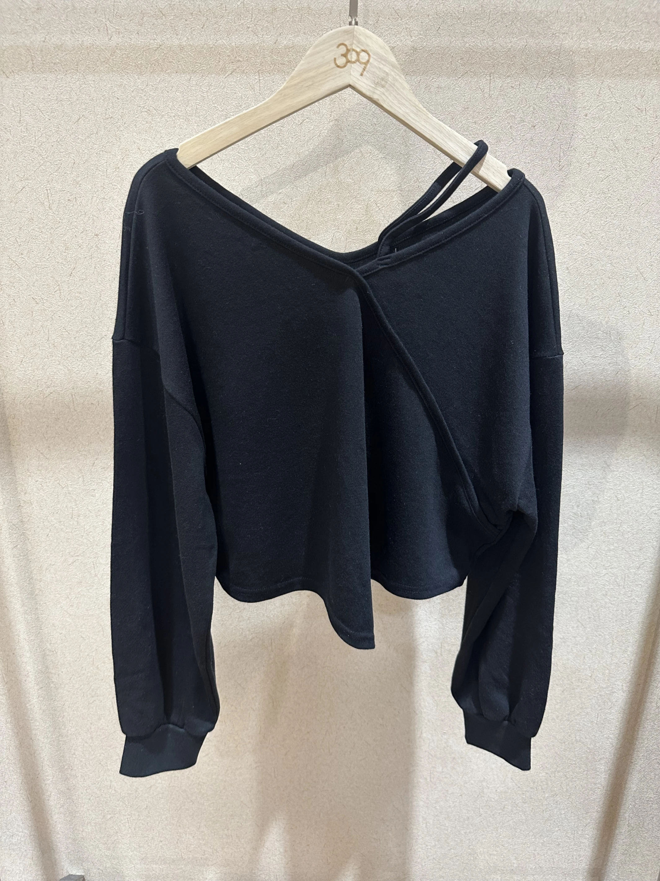 Birthday交叉領短版上衣