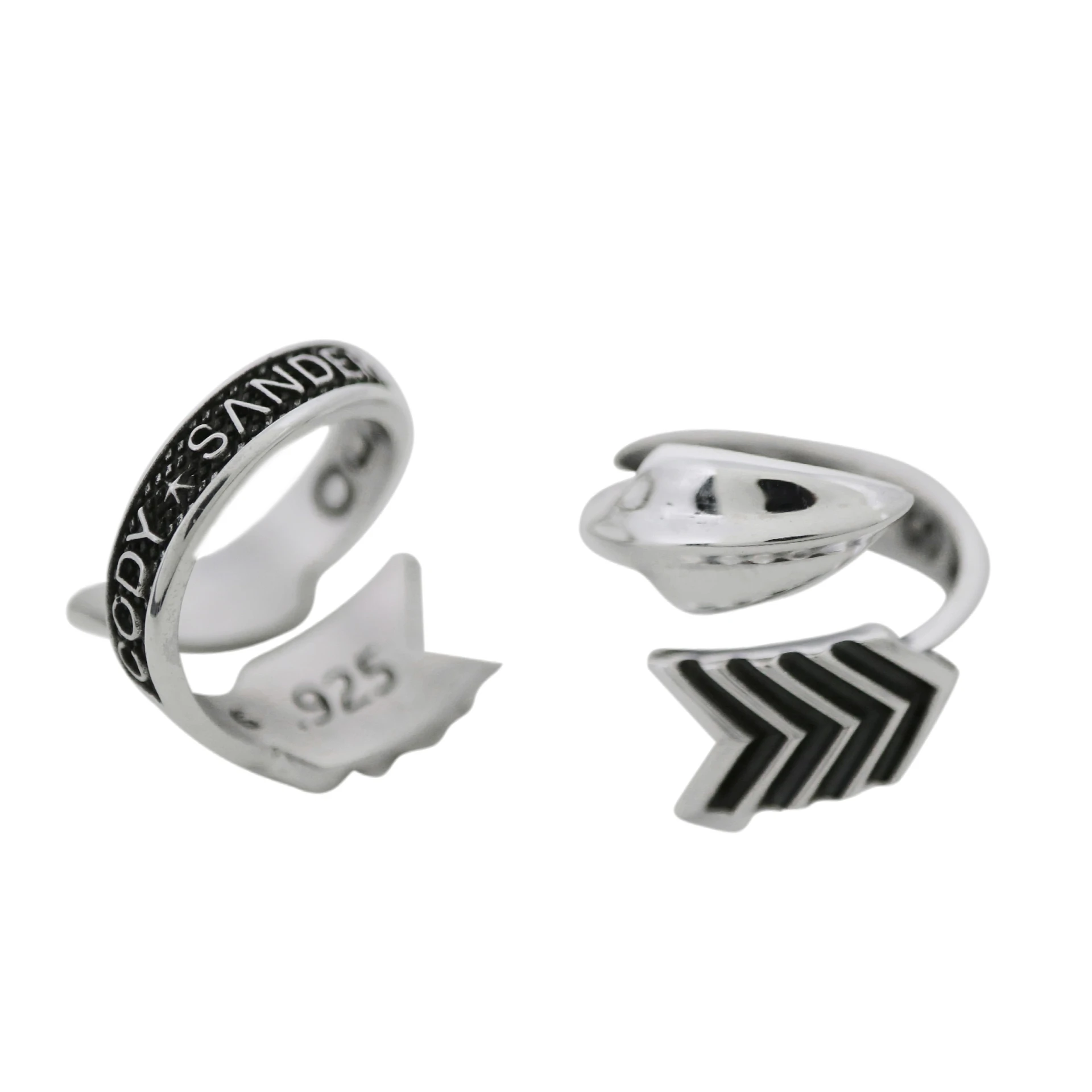 CS SYMBOL LEFT TWISTED ARROW RING / SINGLE