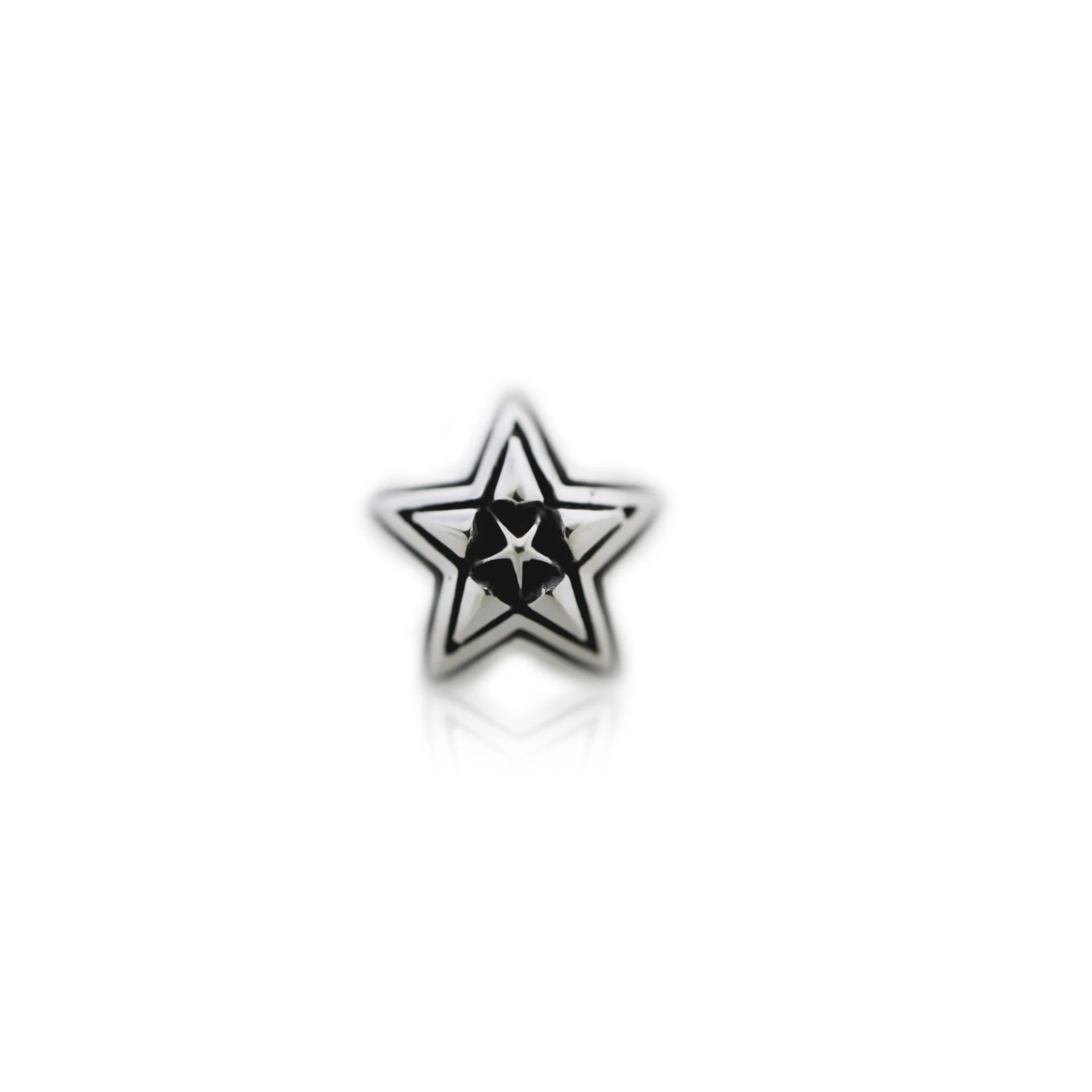 TINY DOUBLE FACE STAR IN STAR STUD PENDANT WITH CHAIN