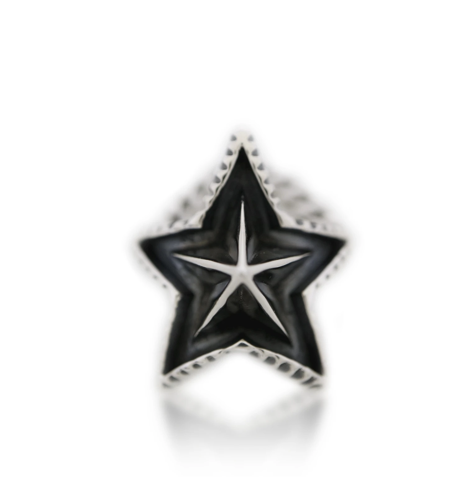 STAR SPIKE W / CHAIN RING