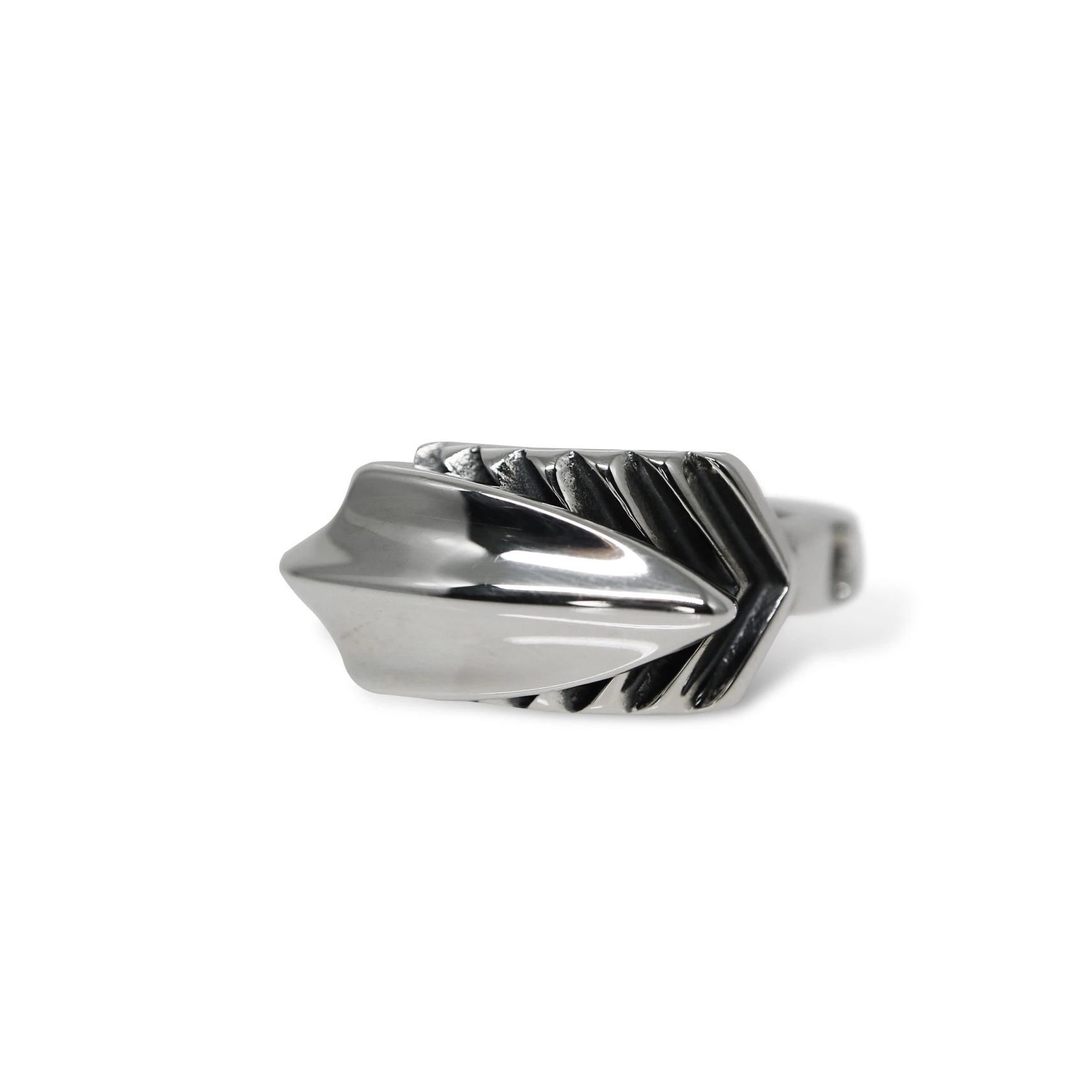 OVERWRAPPING SINGLE ARROW RING