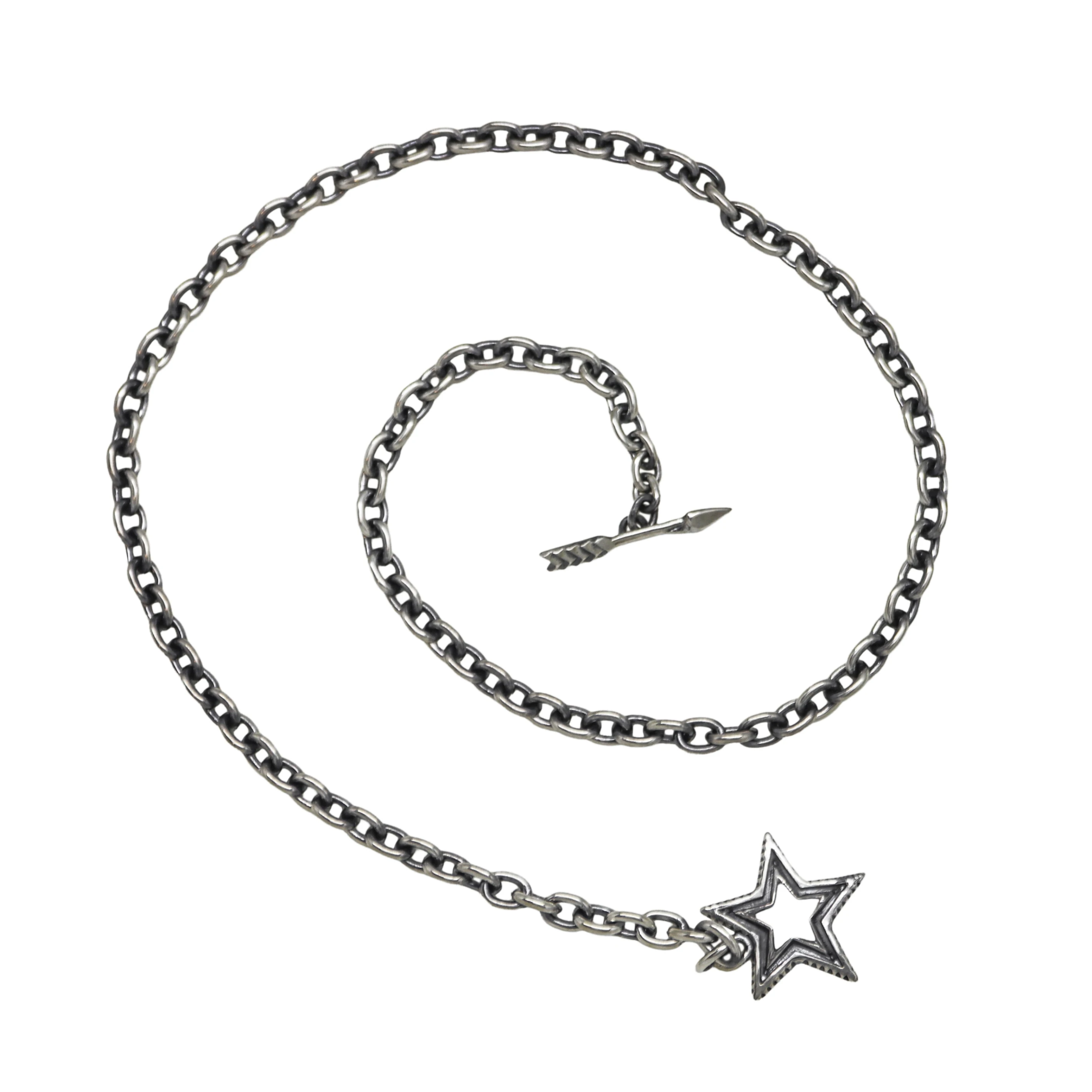 SMALL CUT OUT STAR W/ SMALL ARROW CHOKER