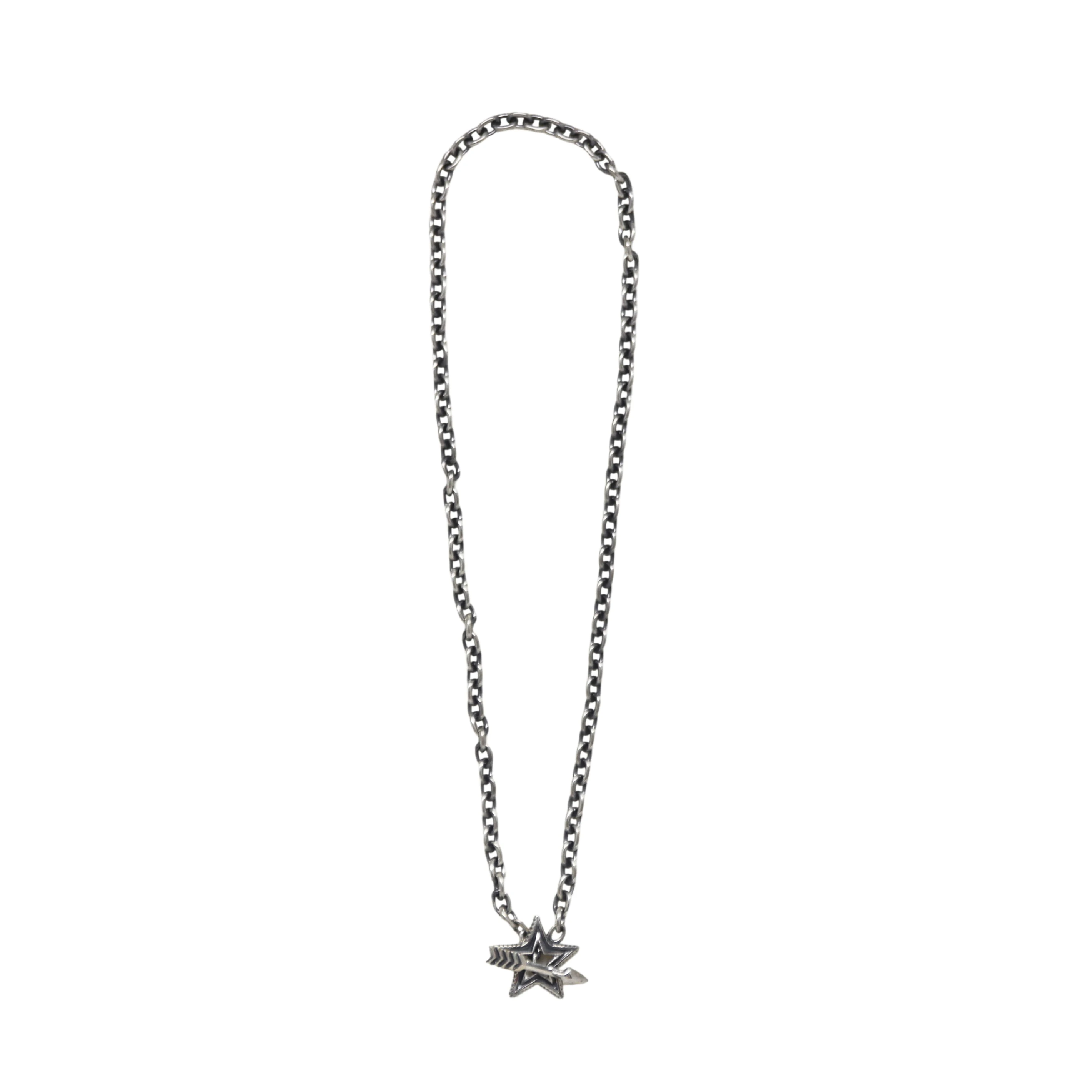 SMALL CUT OUT STAR W/ SMALL ARROW CHOKER