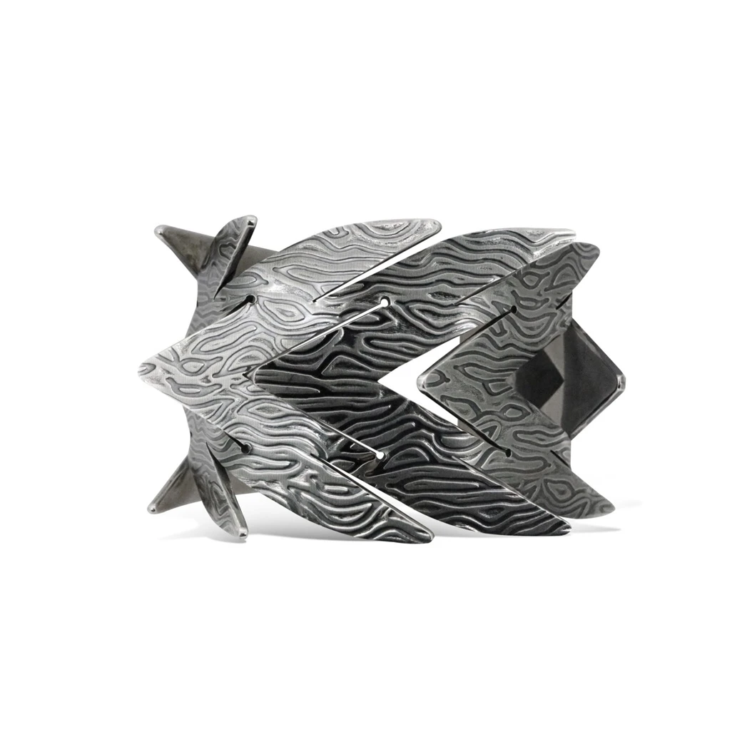 DRAGON HEAD CUFF