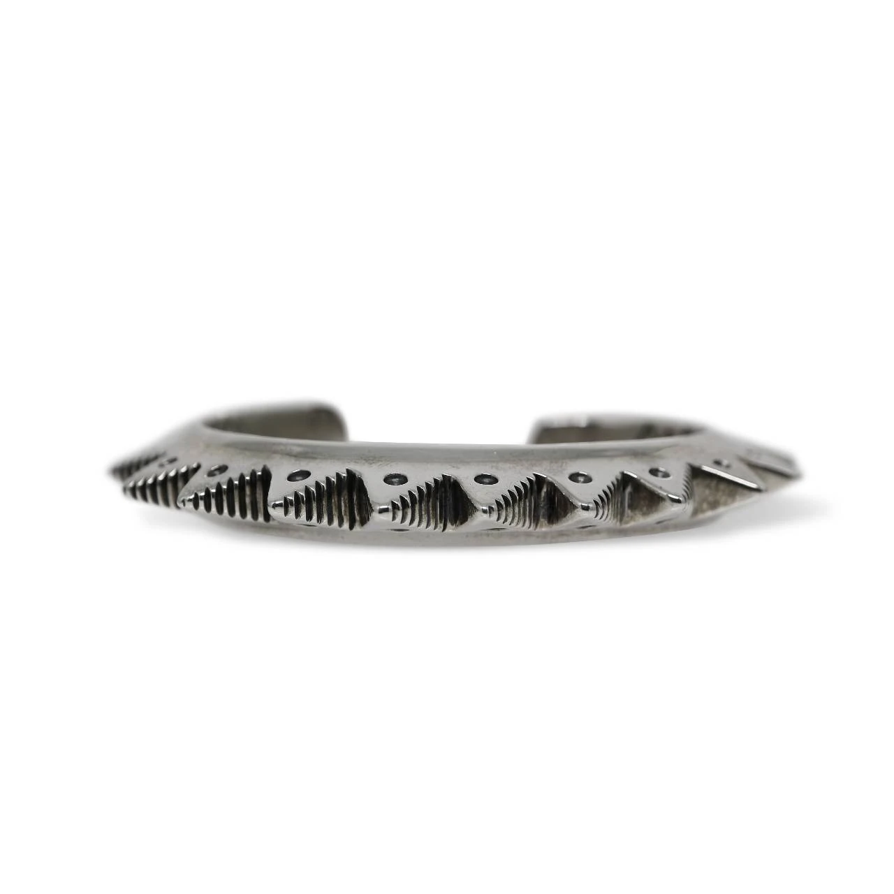FILED DRAGON BACK CLEAN CUFF