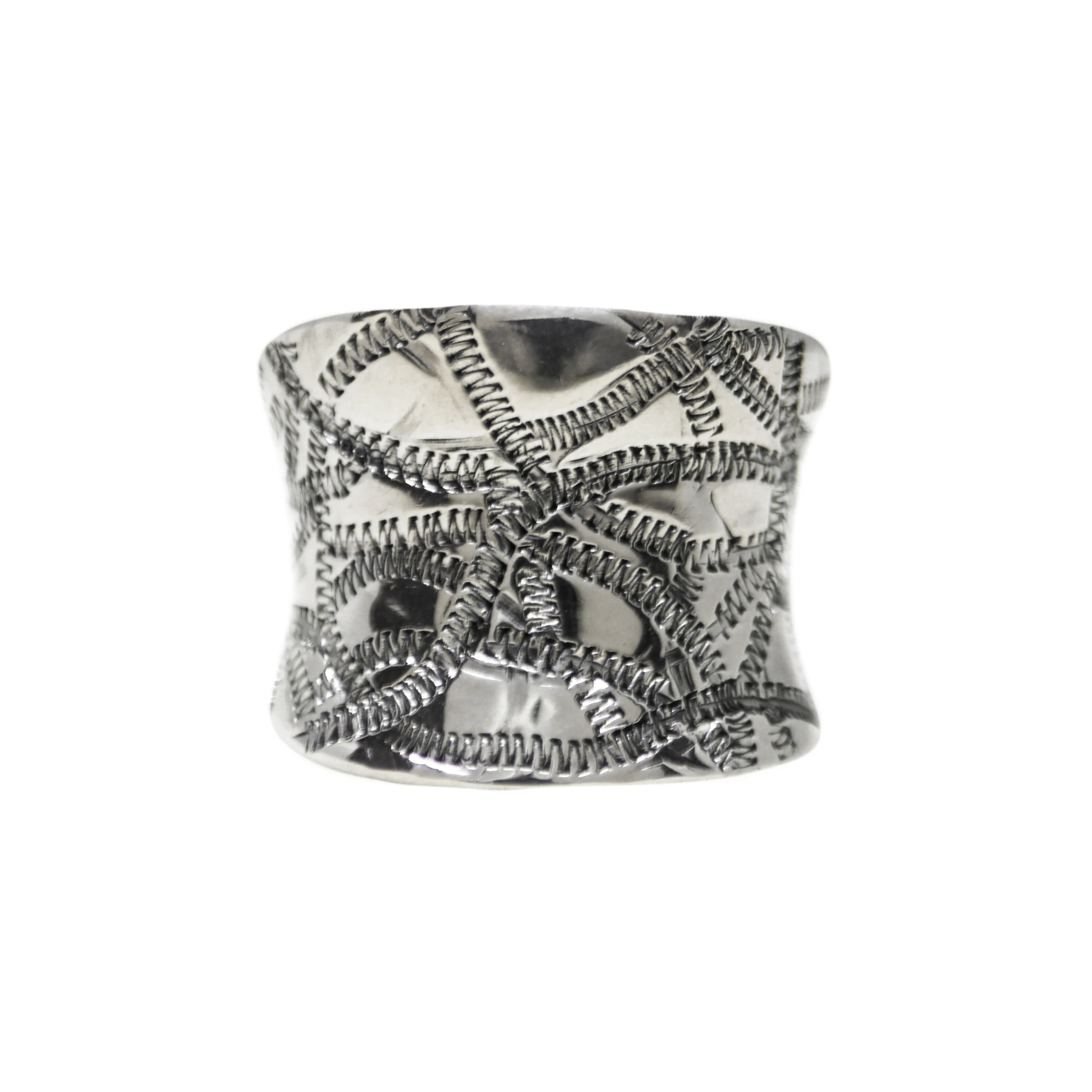 ANTI CLASTIC RANDOM ENGRAVING RING