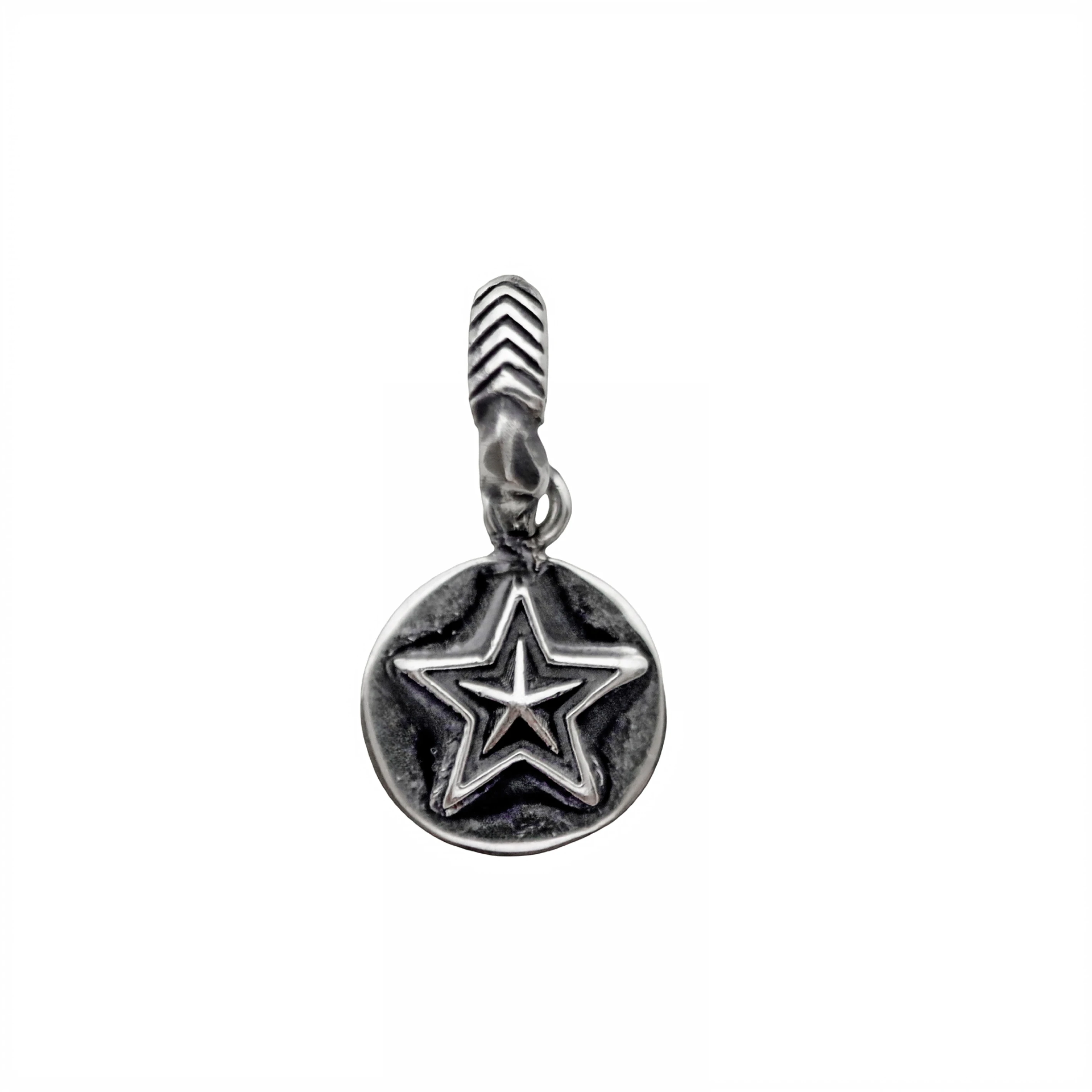TINY ROUND CENTER STAR W/ ARROW BAIL PENDANT