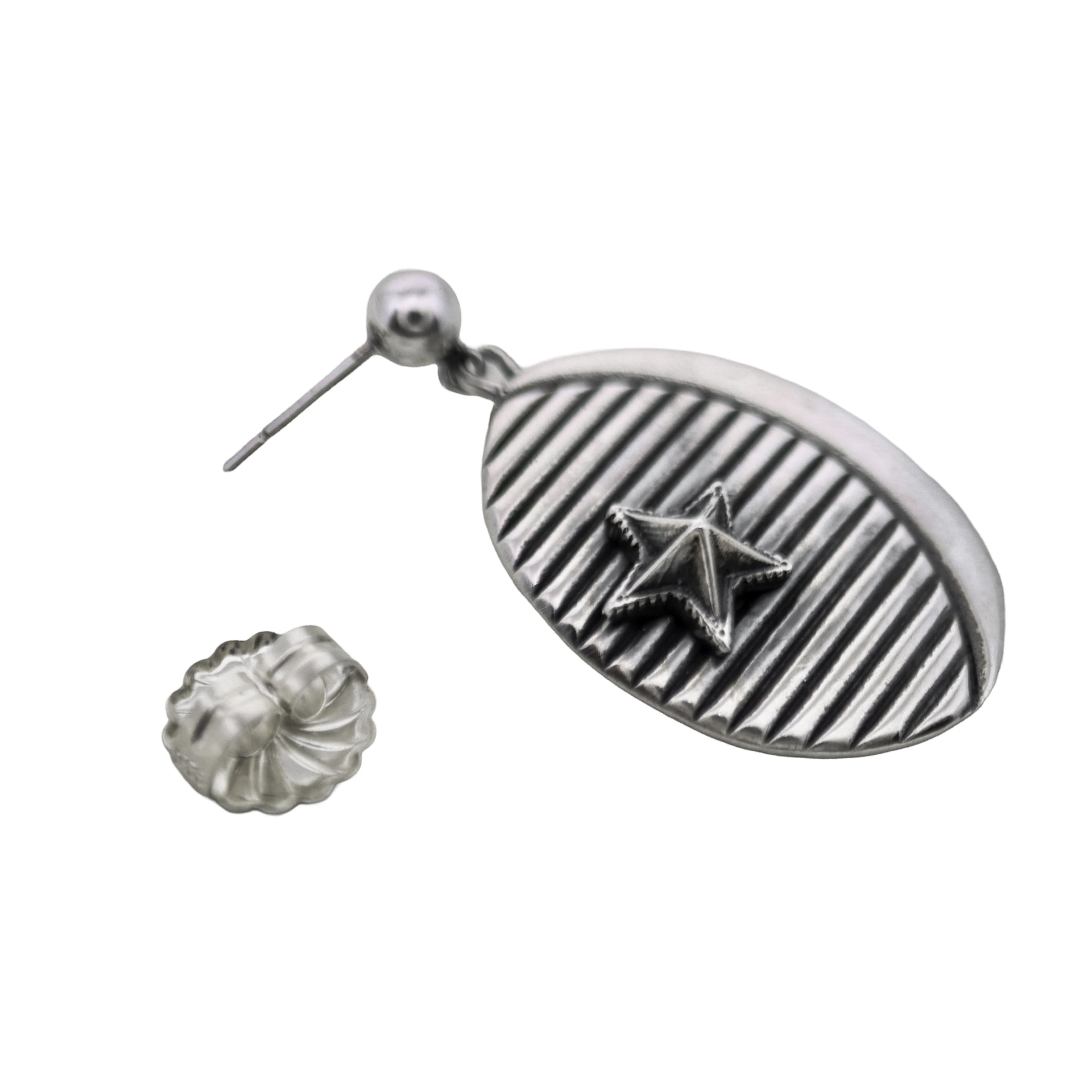 OVAL SHAPE LINES W/ CENTER SPIKE STAR LEFT EARRING