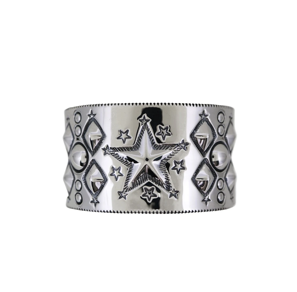 MULTI MOTIF STAR REPO CUFF