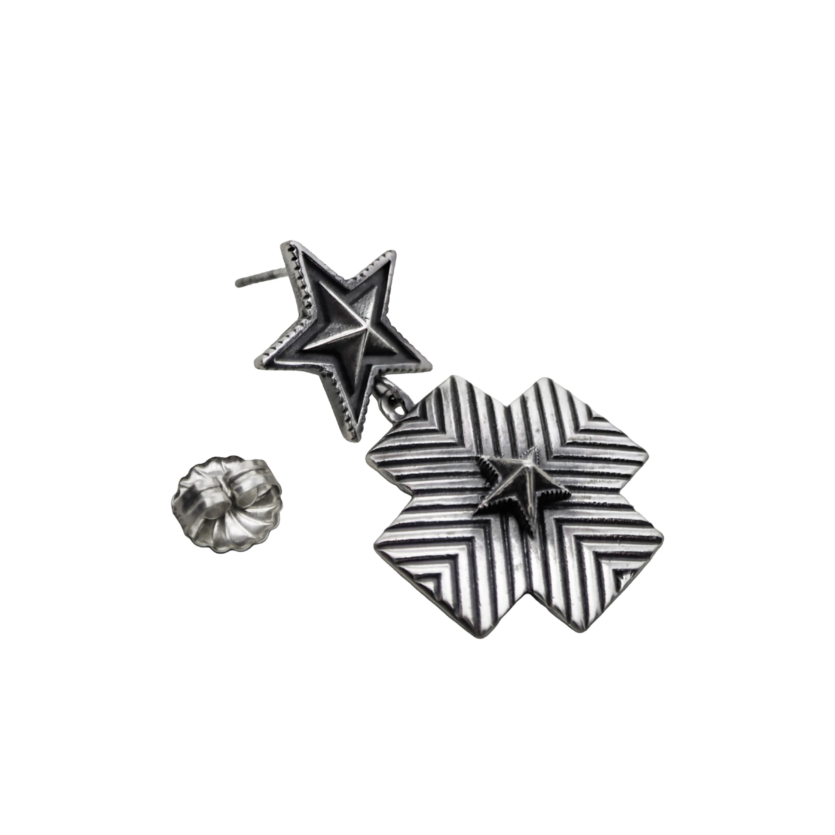 CROSS SHAPE LINES W/ CENTER SPIKE STAR EARRING