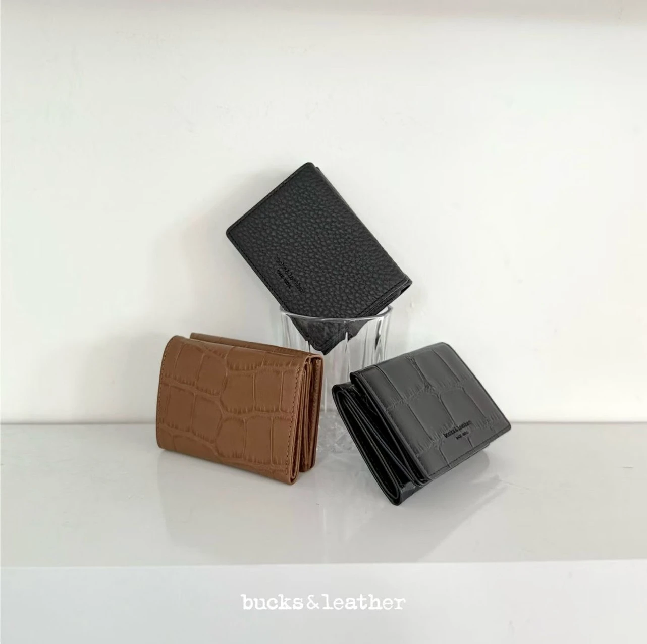 bucks & leather 牛皮三折短夾