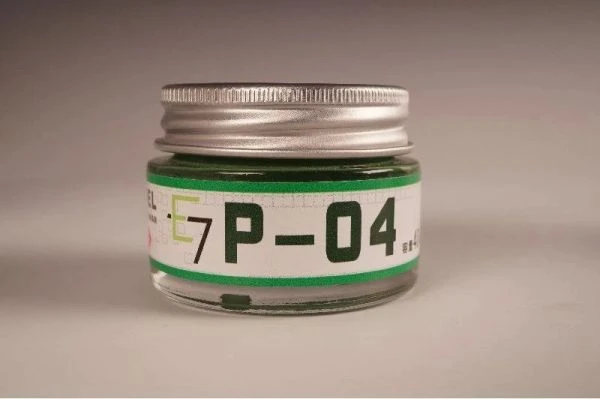 E7-COLOR（P-04）高密度自乾型綠補土